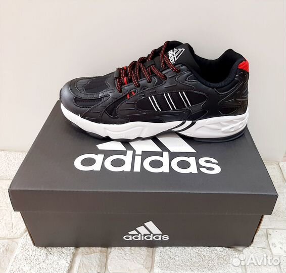 Кроссовки Adidas