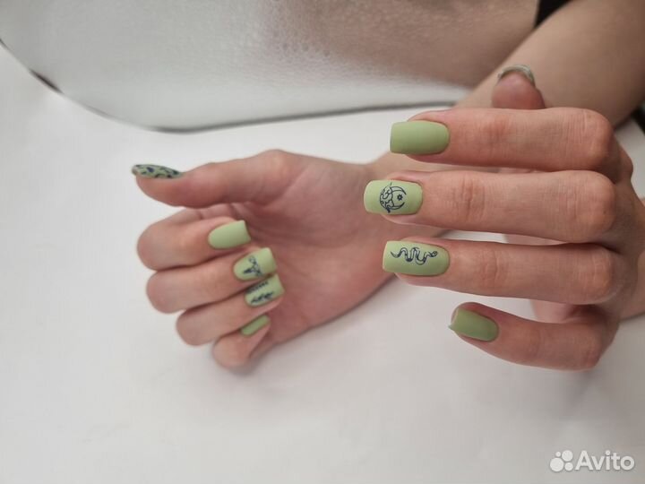 Мастер маникюра