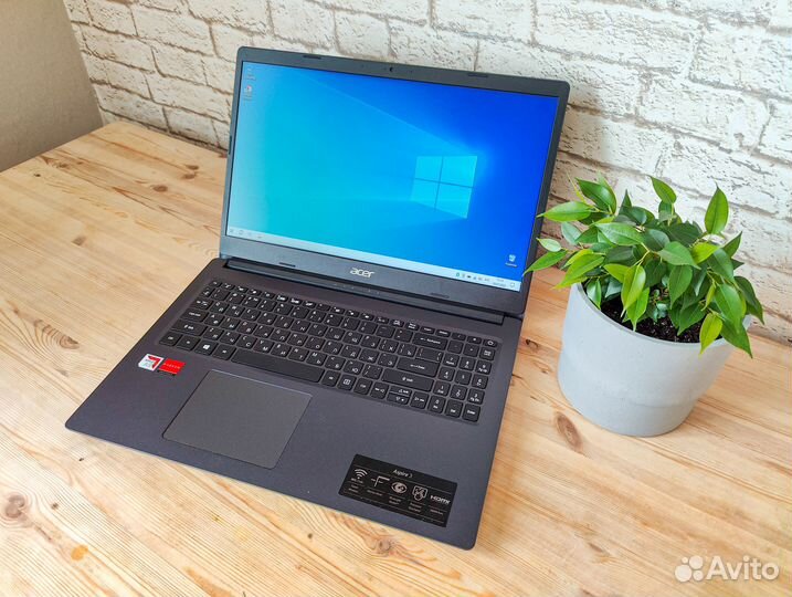 Отличный aser A9-9420e+8gb DDR4+Radeon530 2gb
