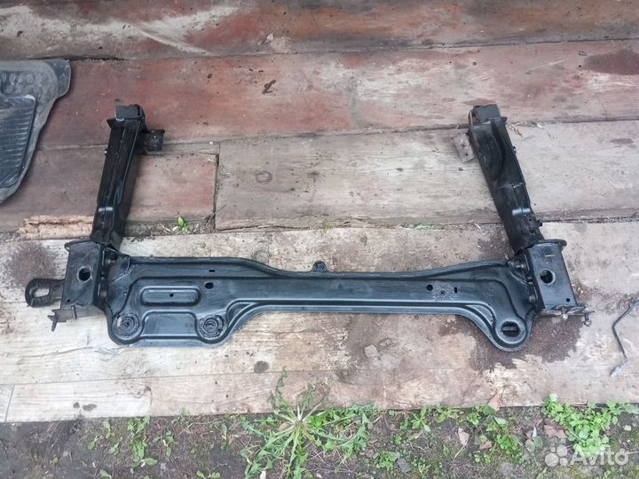 Поперечина Renault scenic 4 grand рамка низ