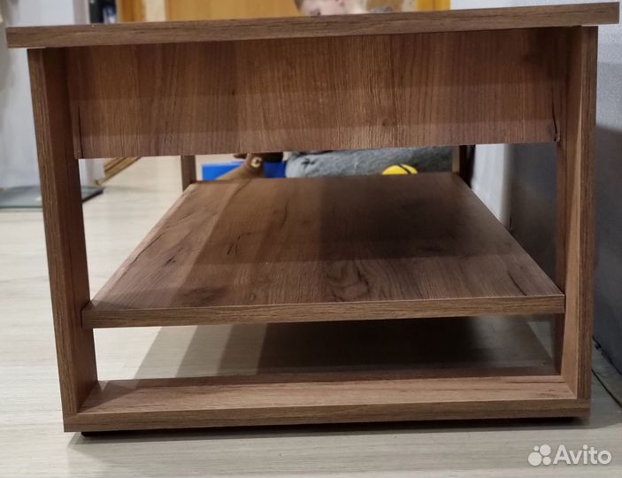 Журнальный стол