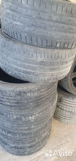 Bridgestone Blizzak RFT 235/45 R19 93Y