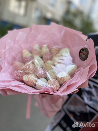 Букет из клубники в шоколаде