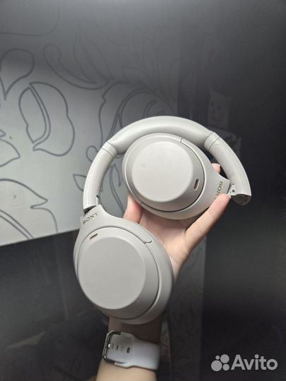 Беспроводные наушники Sony WH-1000XM4 Silver