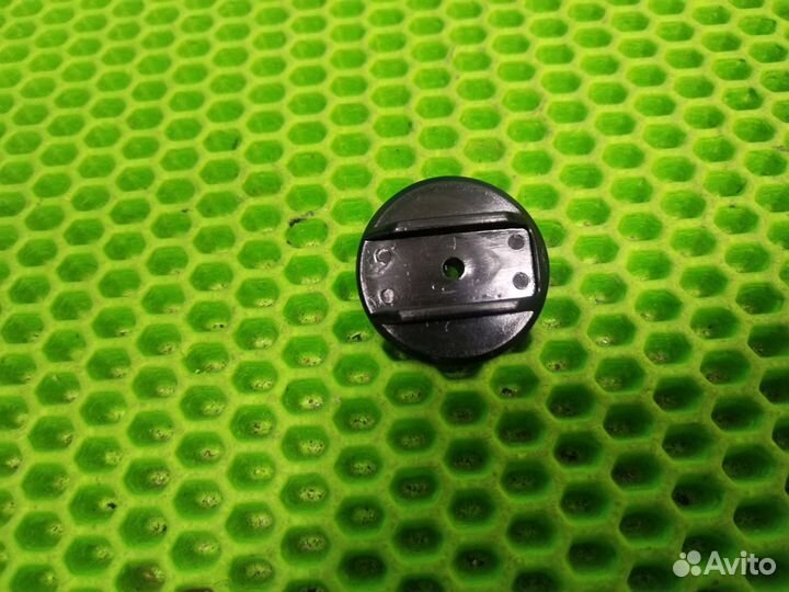 Накладка трещетки капюшона Roan, новая