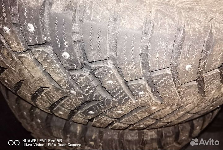 Toyo Observe Ice-Freezer 215/65 R16