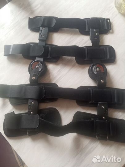 Костыли и наколенный ортез