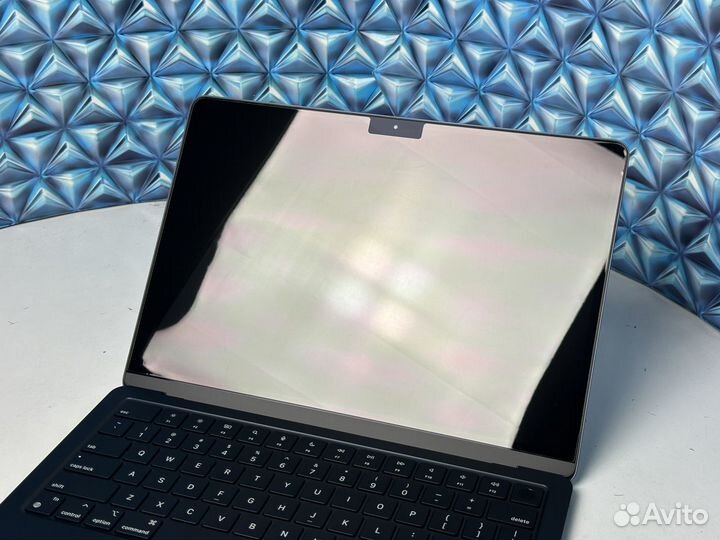 MacBook Air 13 2022 M2 512Gb идеал, защит. стекло