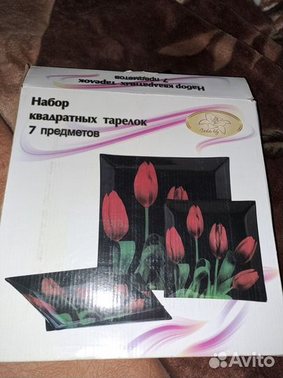 Набор квадратных тарелок 7 предметов новый