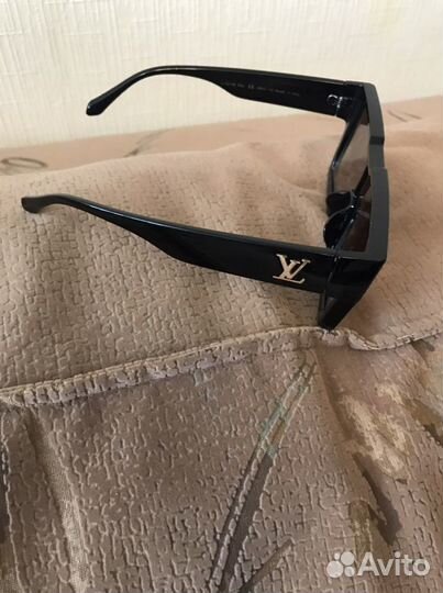 Солнечные очки мужские