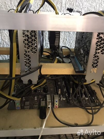 Продаю.Риг 12 карт Zotac GeForce GTX 1060 6Gb