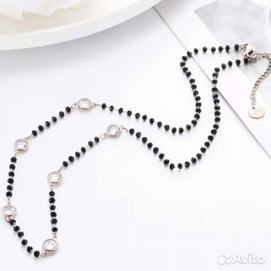 Изящное ожерелье и серьги с цирконами