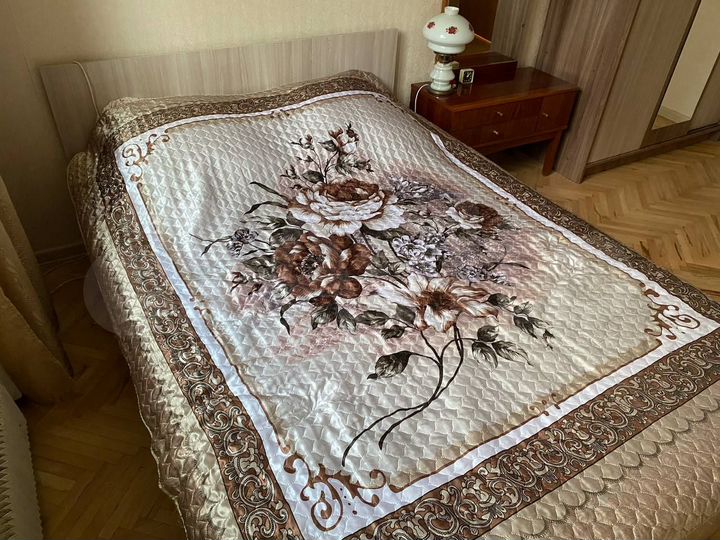 Комната 14 м² в 4-к., 1/12 эт.