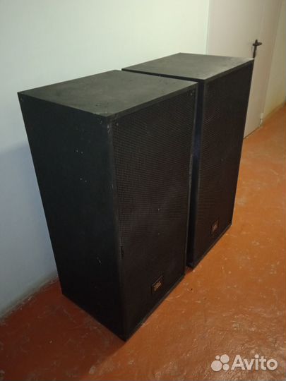 Мощные басовые колонки JBL i 746 1200 ватт