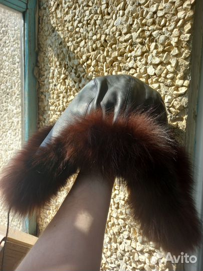 Шапка кожаная с мехом