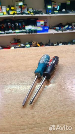 Отвертки 2шт