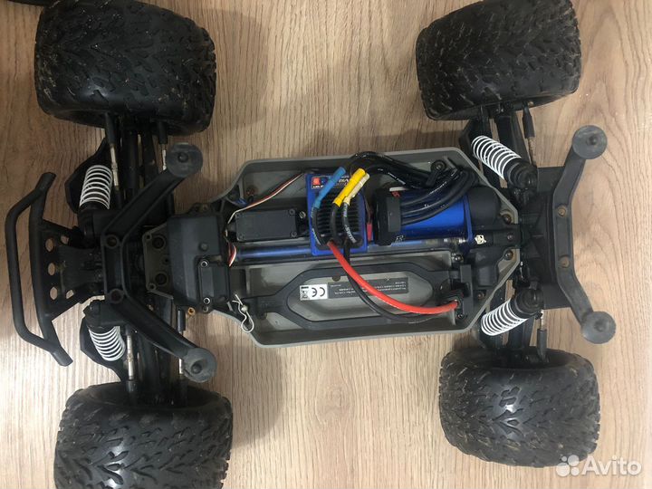 Traxxas Stampede 4X4 VXL, монстр-трак ру