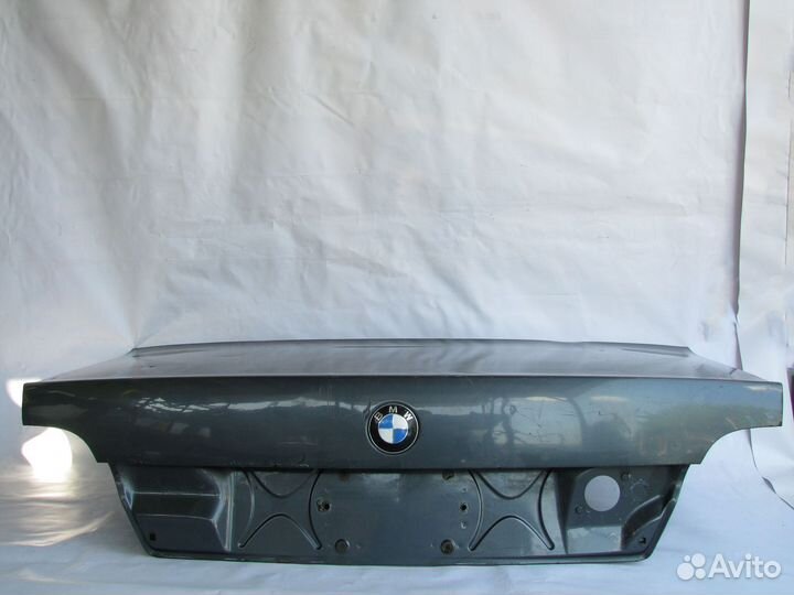 BMW 7-Series E38 Крышка багажника