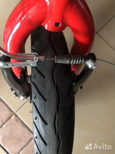 Детский велосипед Ferrari