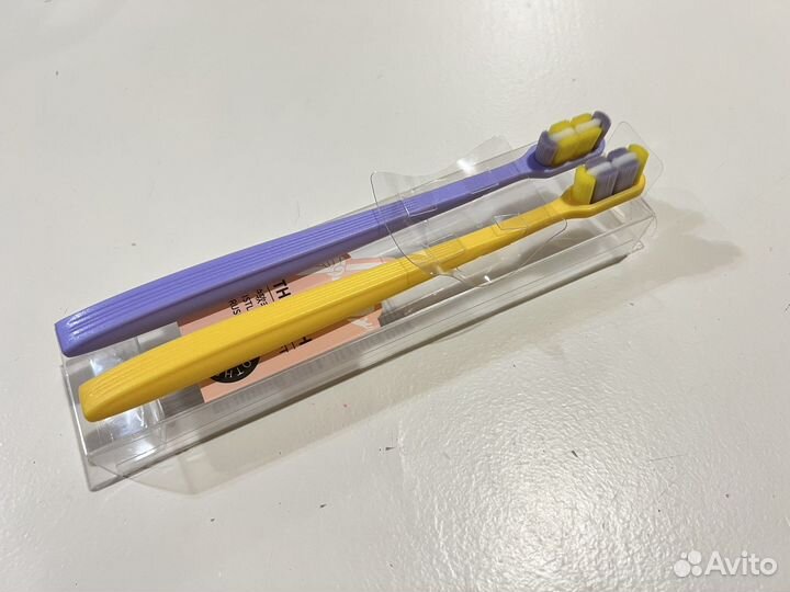 Зубная щетка