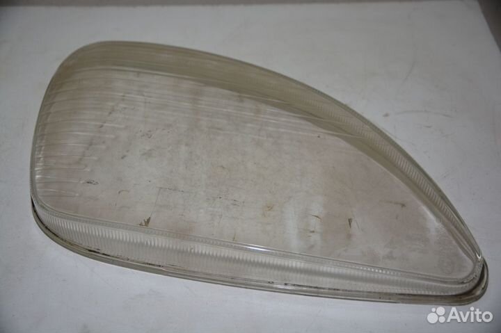 Стекло фары правое ваз-1118