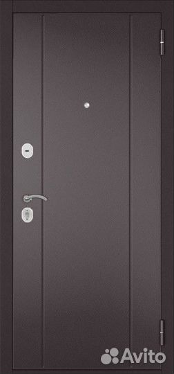 Дверь с зеркалом