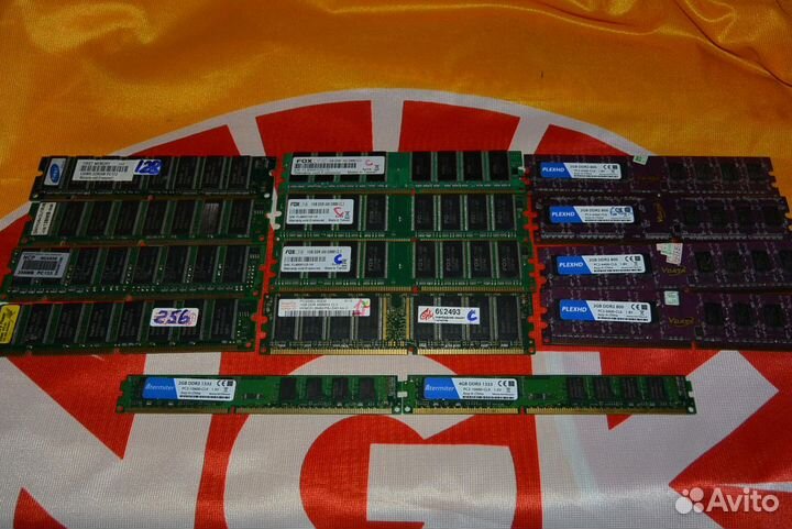 PC100 DDR1 DDR2 DDR3