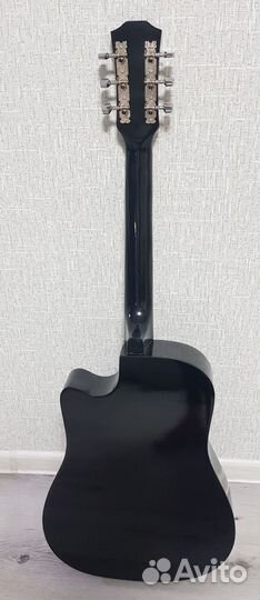 Акустическая гитара