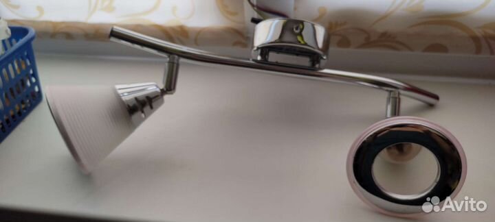 Люстра настенная