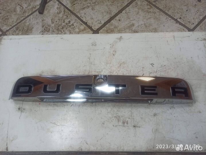 Накладка крышки багажника renault duster