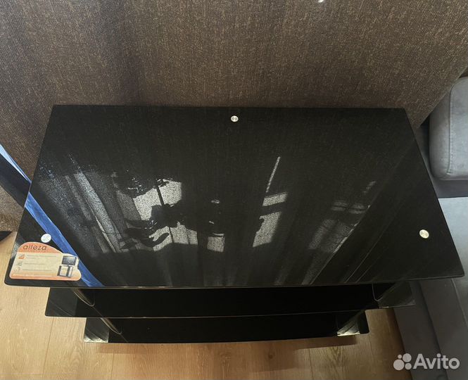 Тумба под телевизор