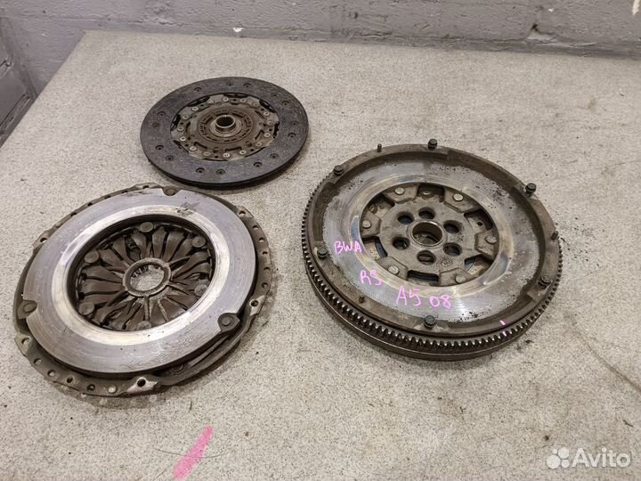 Маховик в сборе для 2.0 BWA Skoda Octavia A5 RS
