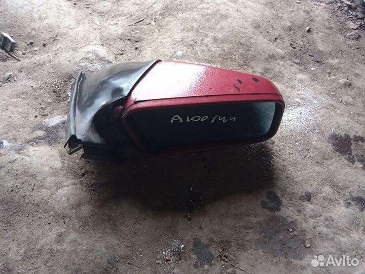 Зеркало Audi 100 C3