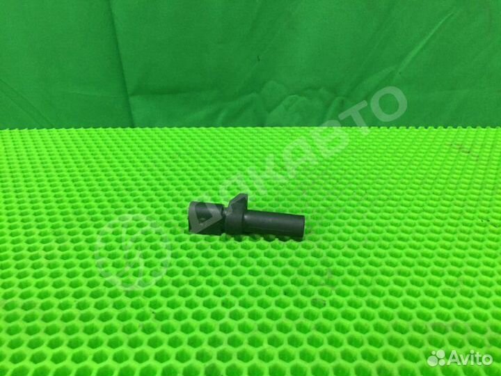 Датчик положения коленвала Mercedes-Benz E W211