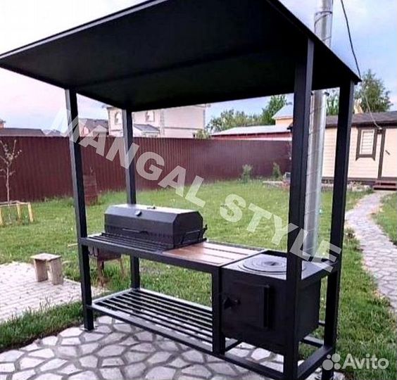 Мангал с крышей
