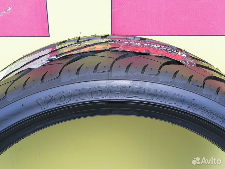 Yokohama Parada Spec-2 225/35 R19