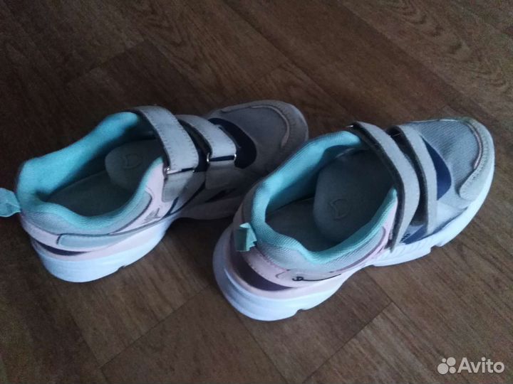 Кроссовки для девочки 34 размер
