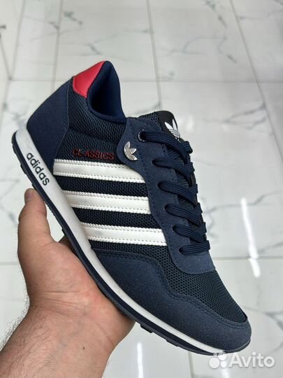 Кроссовки Adidas Classic 41 р