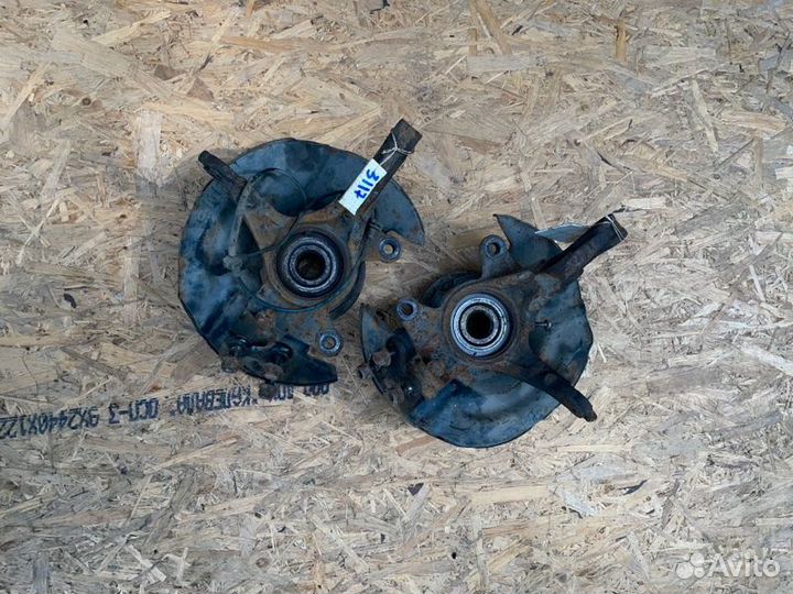 Кулак поворотный в сборе передний Honda Cr-V III