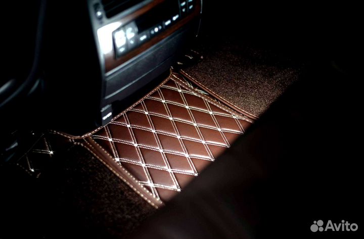 Коврик в багажник на Toyota Land Cruiser 200 2021г