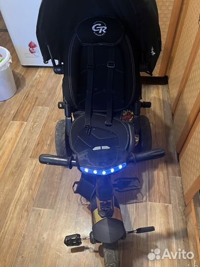 Детский велосипед трехколесный с ручкой бу