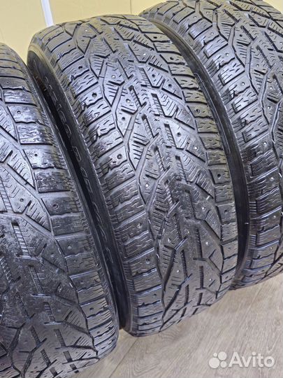 Tigar SUV Ice 215/60 R17