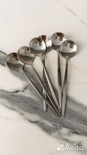 Набор столовых приборов на 6 персон