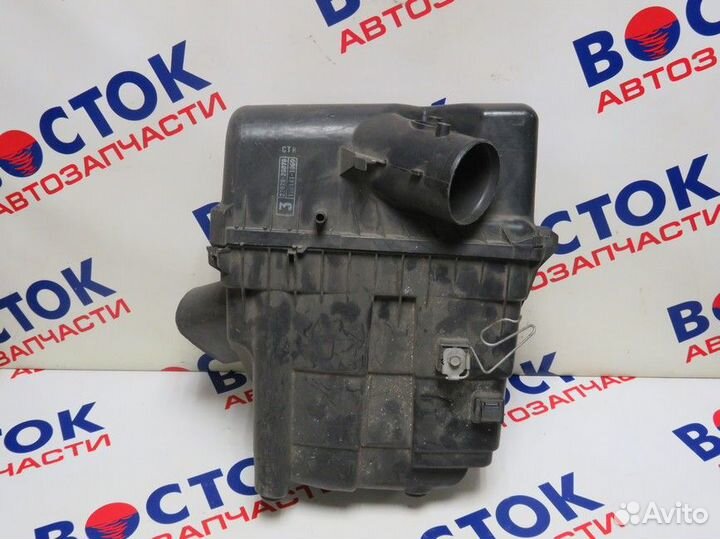Корпус воздушного фильтра toyota harrier MCU10W, M