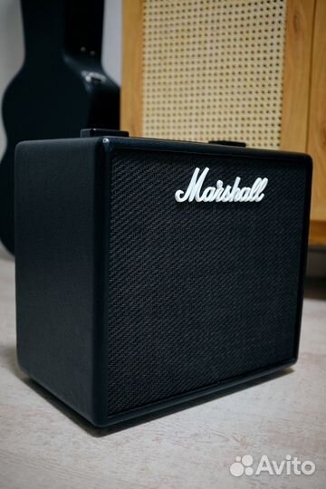 Комбоусилитель Marshall code 25