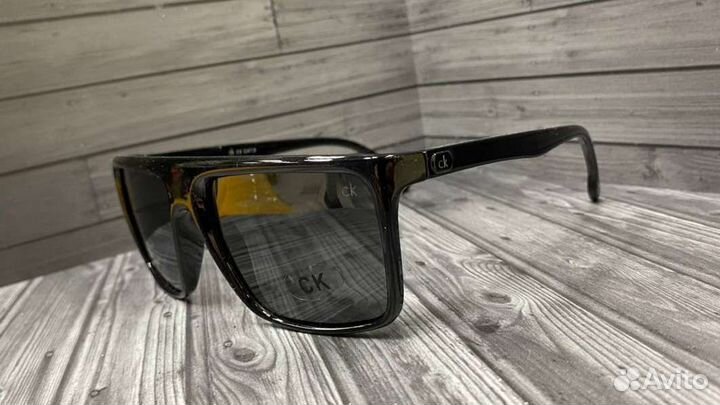 Солнцезащитные очки с поляризацией в ассортименте