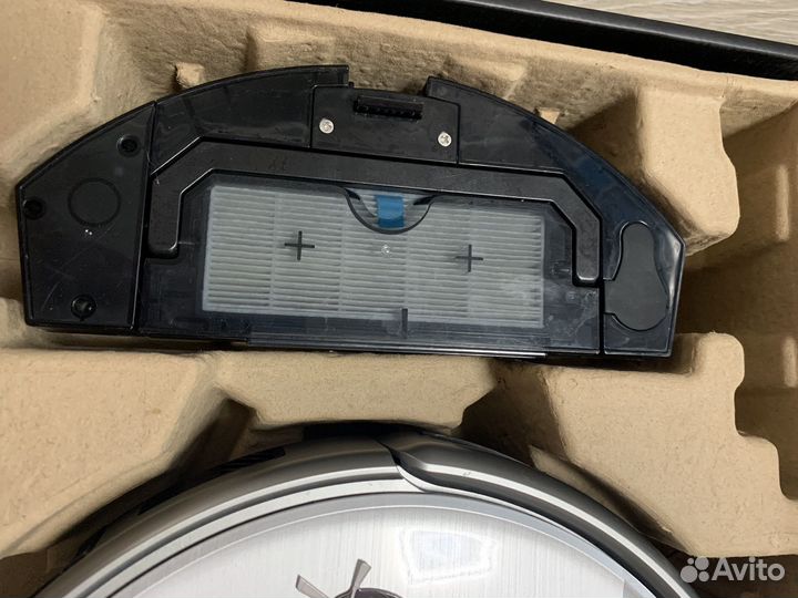 Робот пылесос redmond