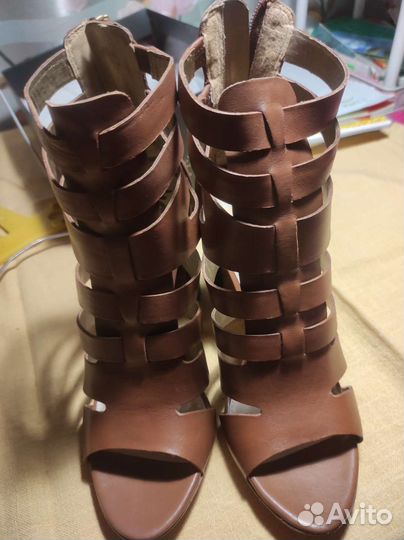 Босоножки женские 39 размер новые