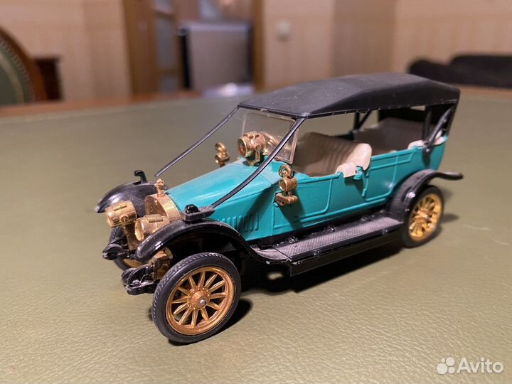 Модель автомобиля Руссо-Балт