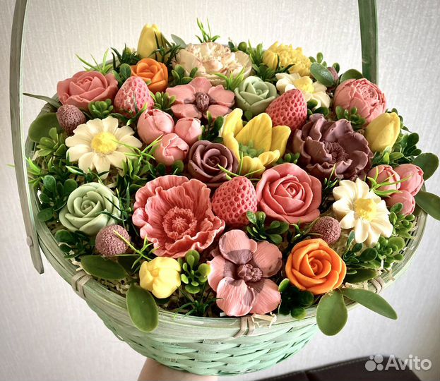 Шоколадные подсолнухи, розы, пионы